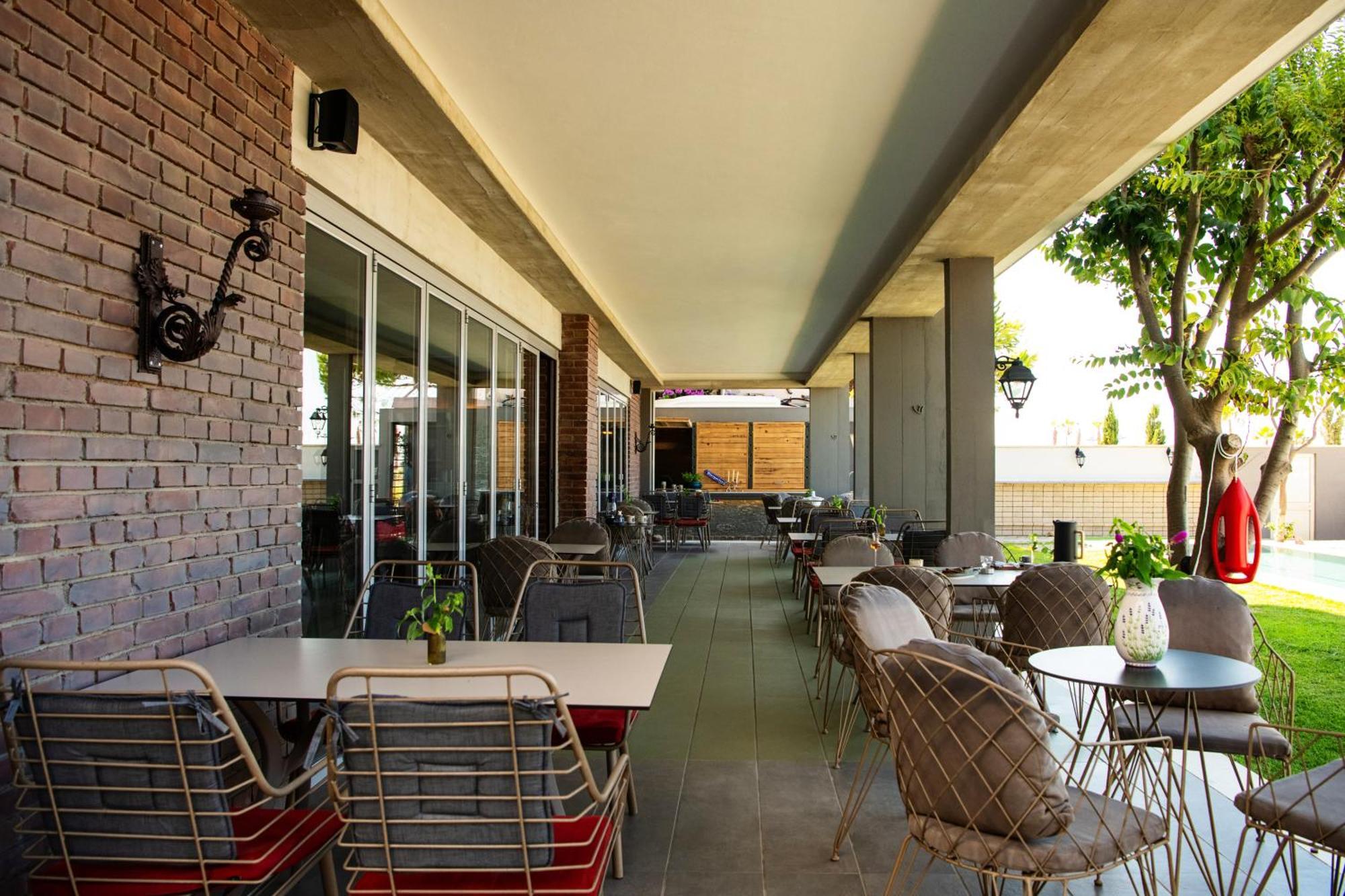 Hotel Vila 11 Durres Exterior photo