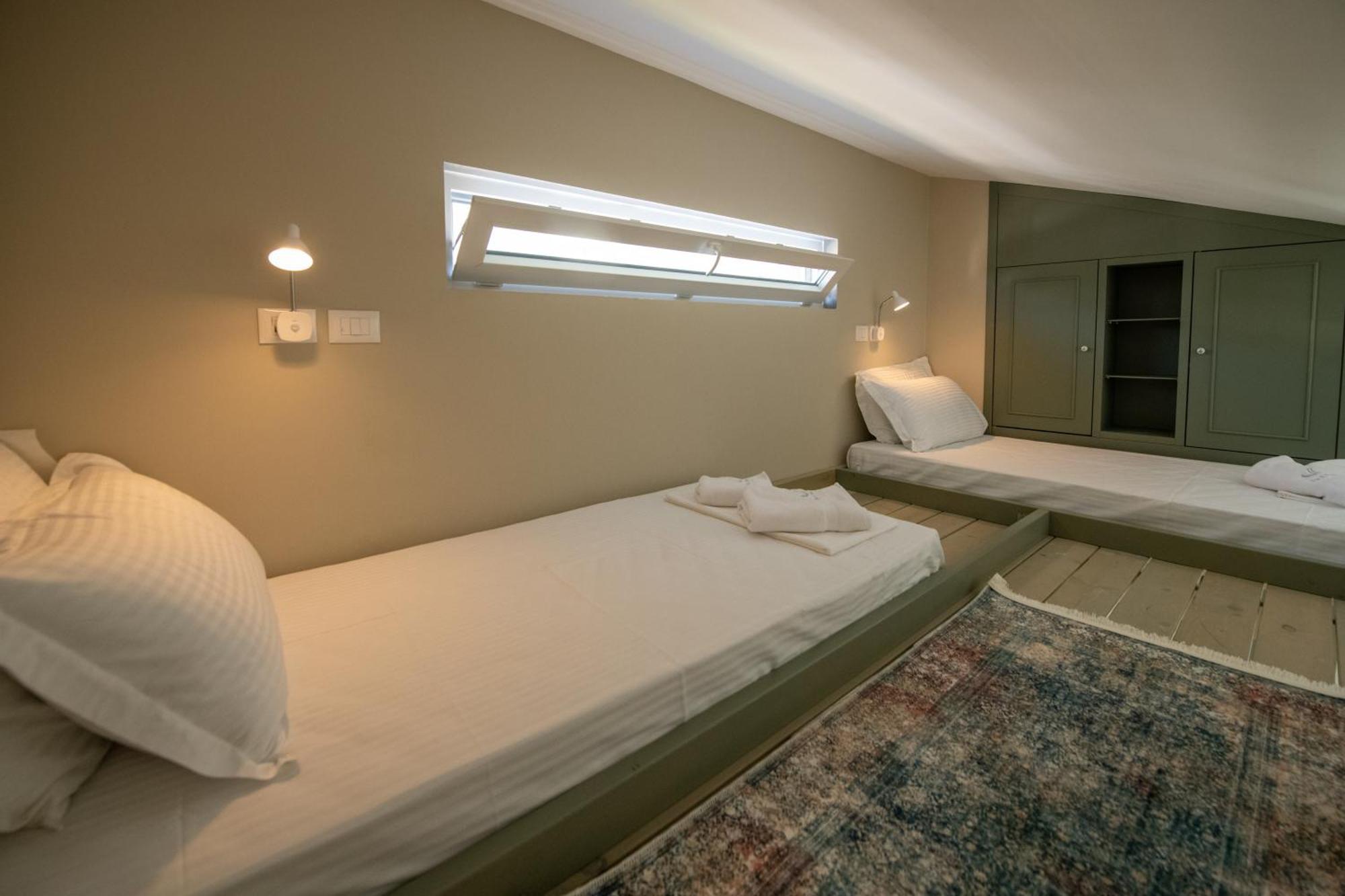 Hotel Vila 11 Durres Exterior photo